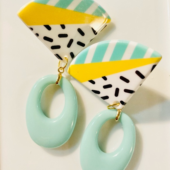 Elegant Earrings - Picture 10 of 14